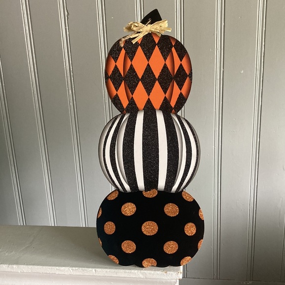 NWT 2- Beautiful Glittered Triple Stacked Wooden Pumpkin Decoration Signs - Picture 16 of 17